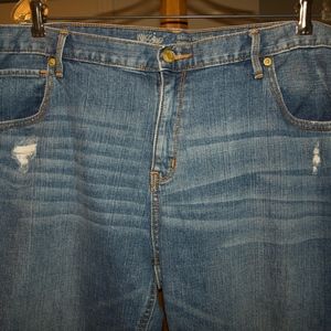 Skinny Boyfriend Jeans in Women